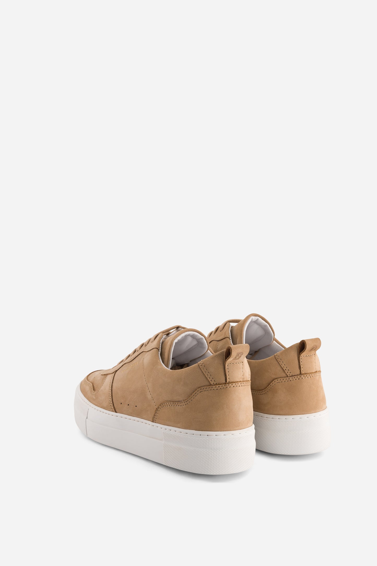 B0 Playground - Nubuck Beige