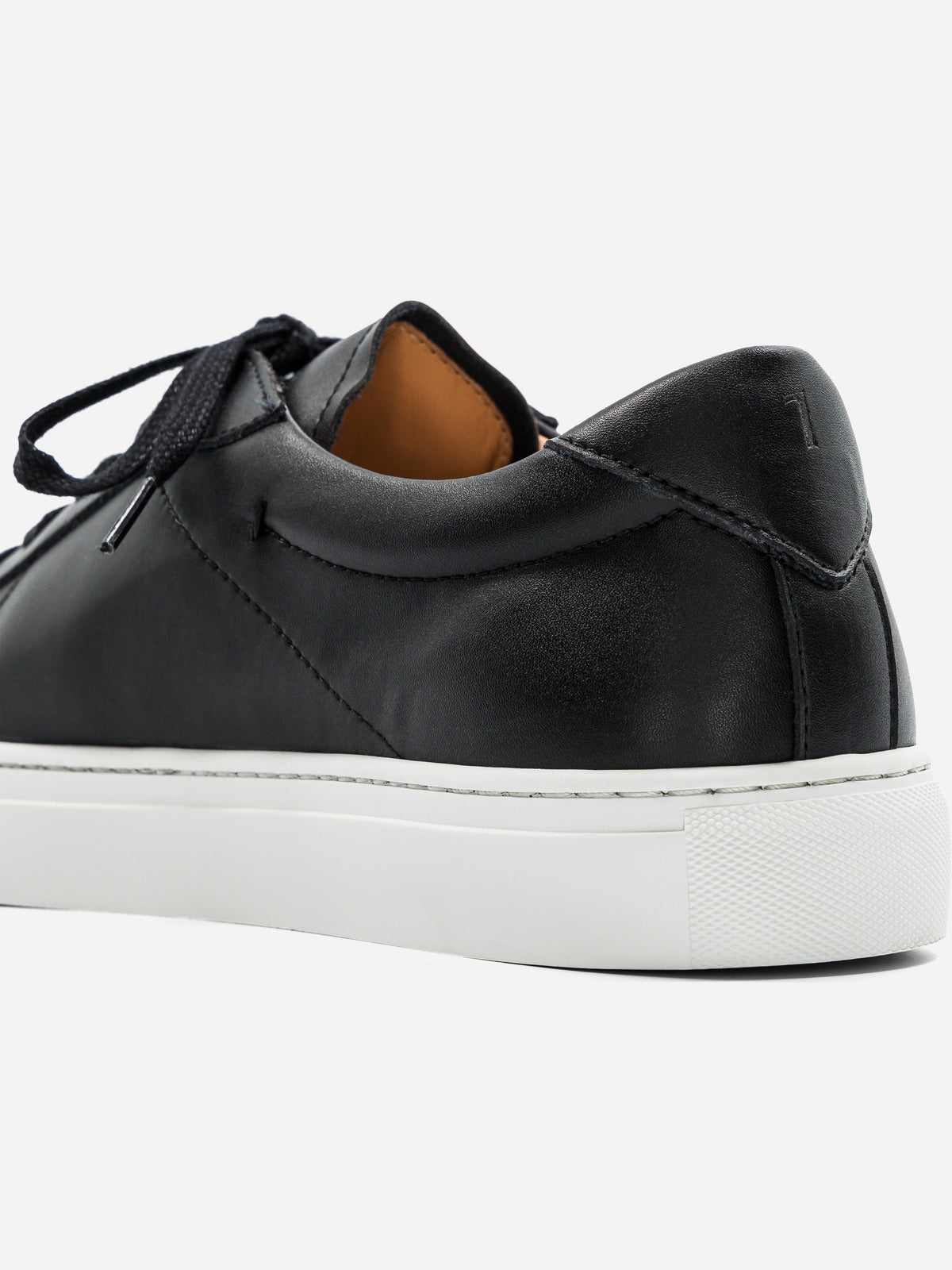 Belledonne B1 Black, vue arrière