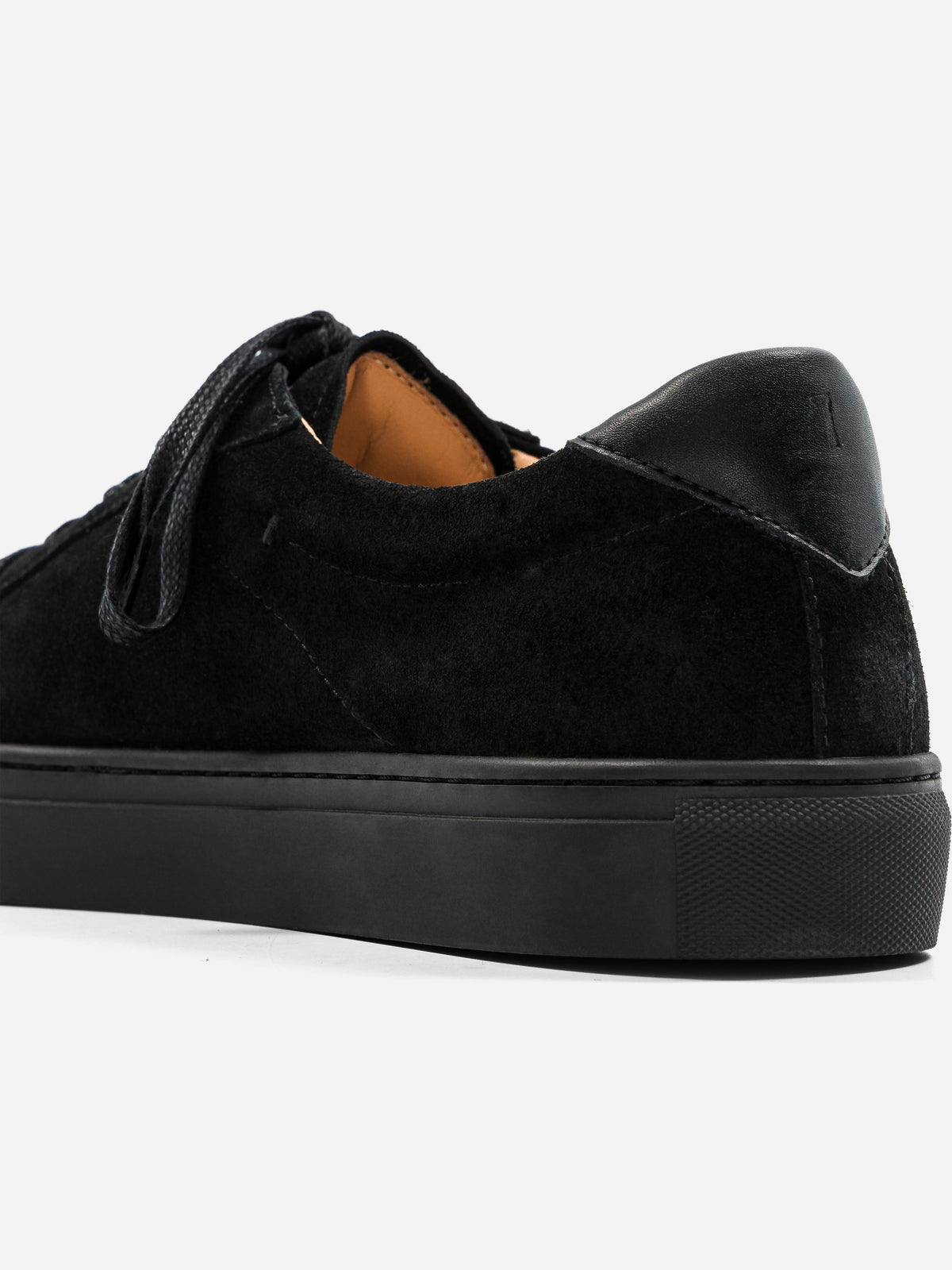 Belledonne B1 Full Black, vue arrière