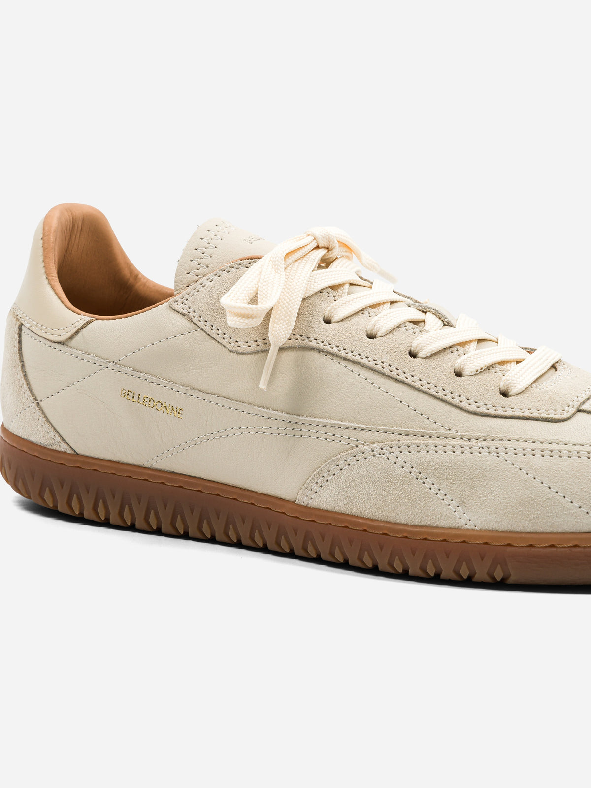 Belledonne B7 Beige, vue avant