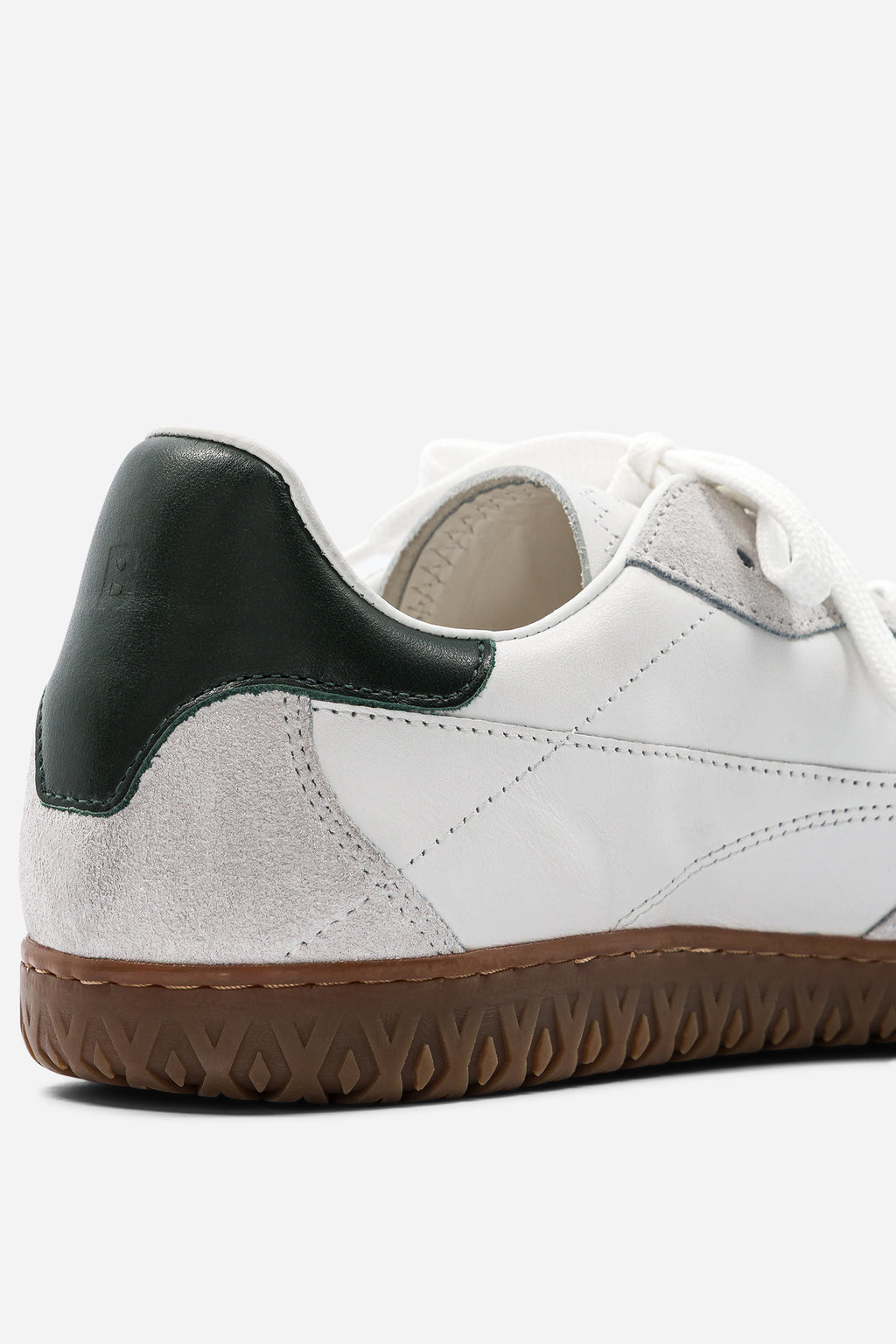 B7 - Essential Green