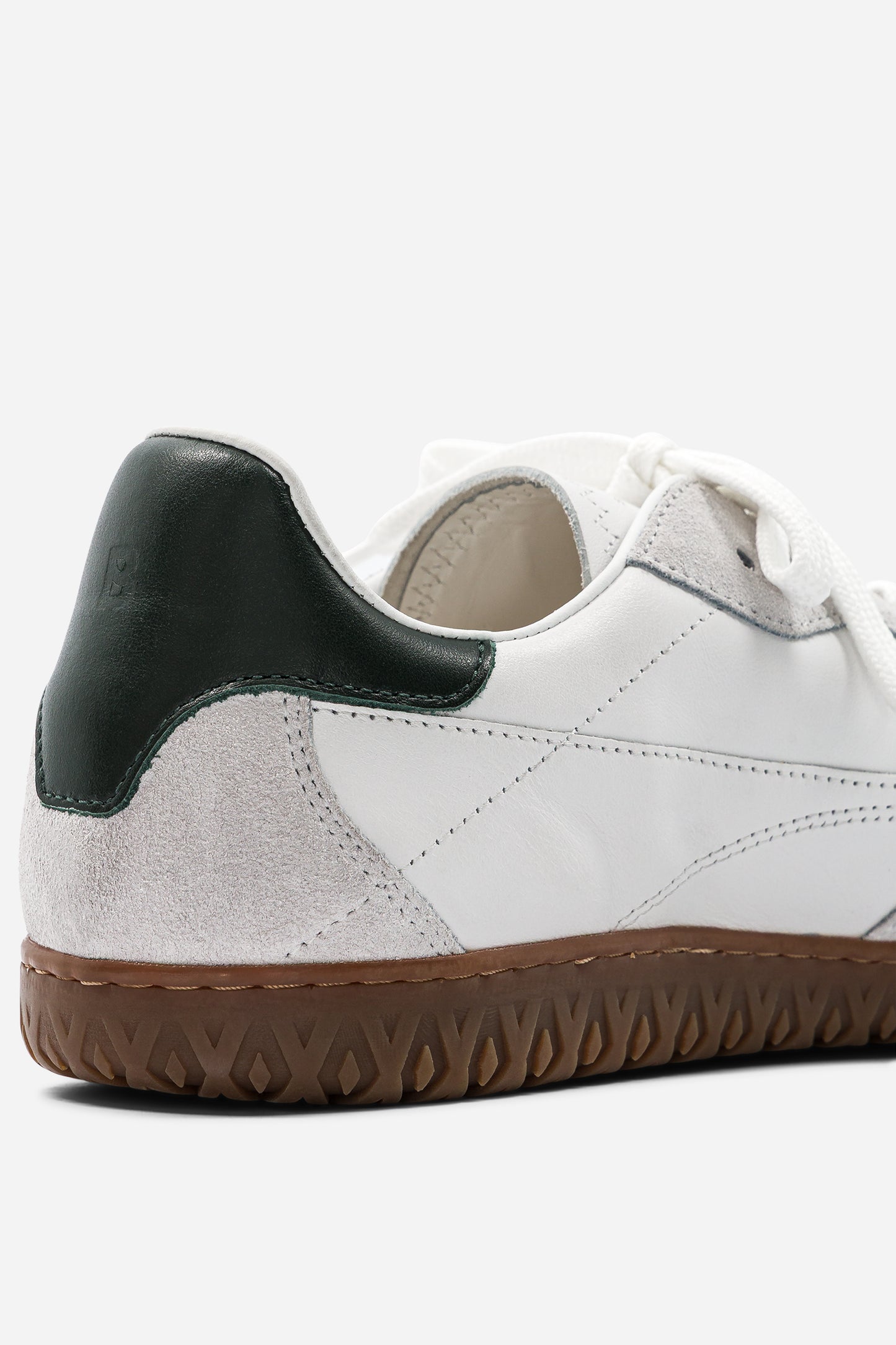 B7 - Essential Green