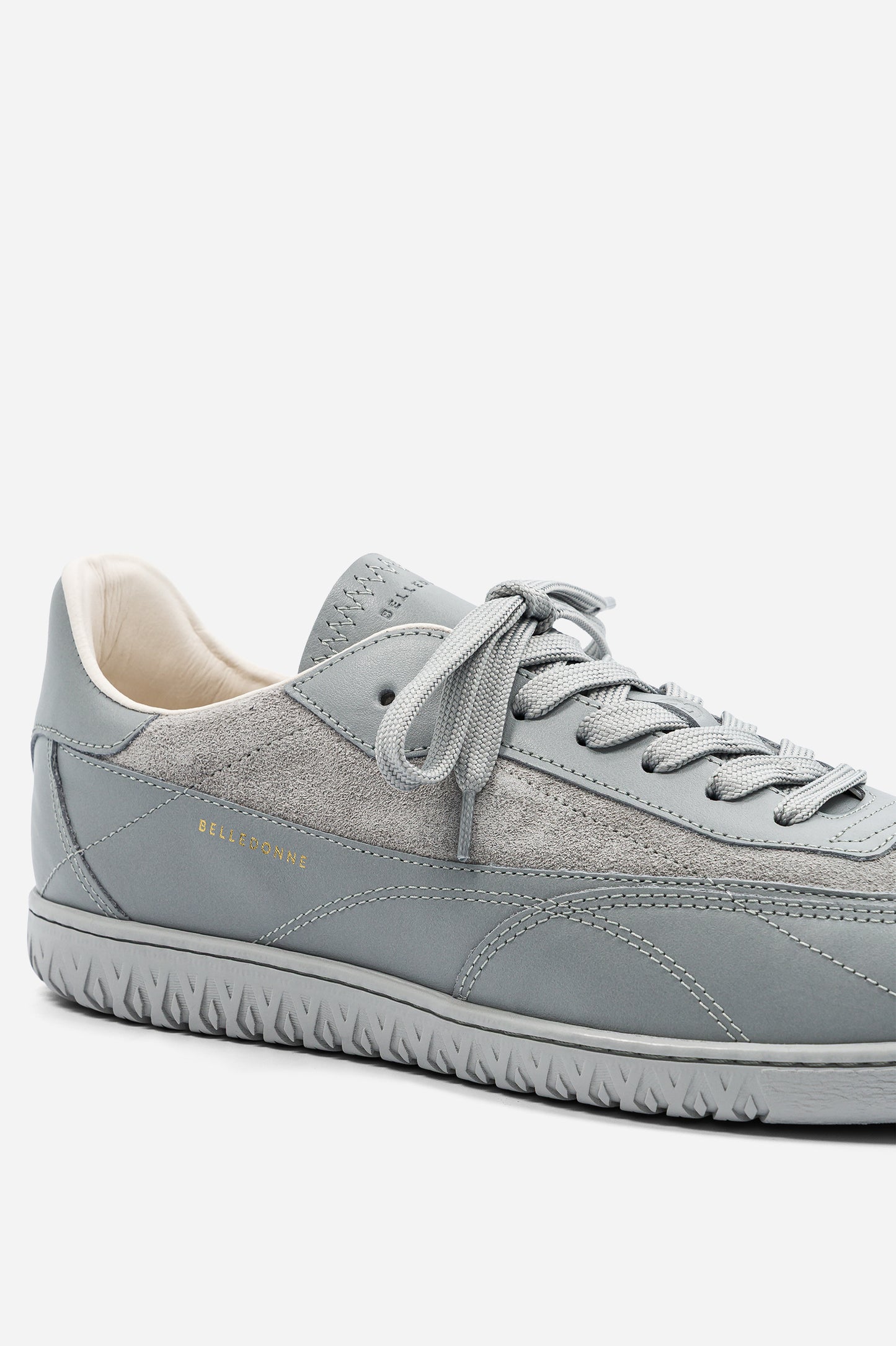 B7 - Monochrome Grey