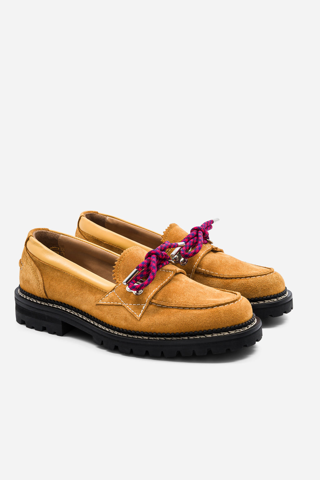 Loafer Climb - Lion