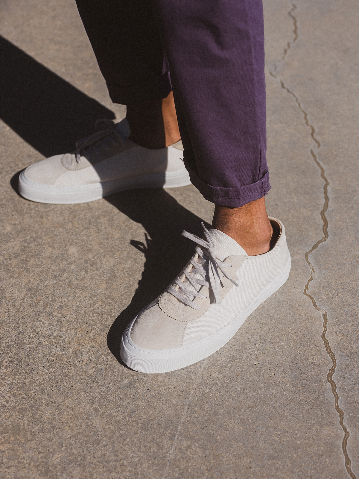B3 - Beige